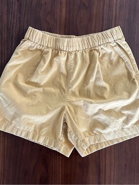 Uniqlo Korea Women's High-Waist Elastic Shorts — Yellow